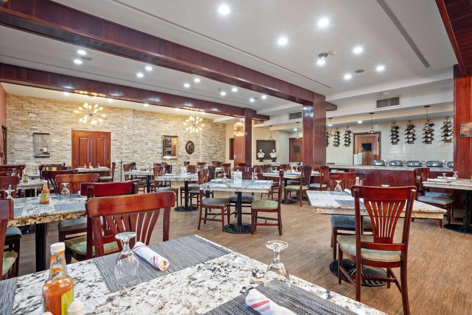 Best Western Plus Belize Biltmore Plaza Belize City Buitenkant foto